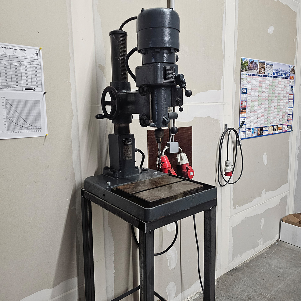 Instandsetzung und Verstärkung einer Metallkonstruktion