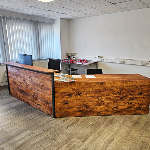 Individuell geplanter Empfangstresen